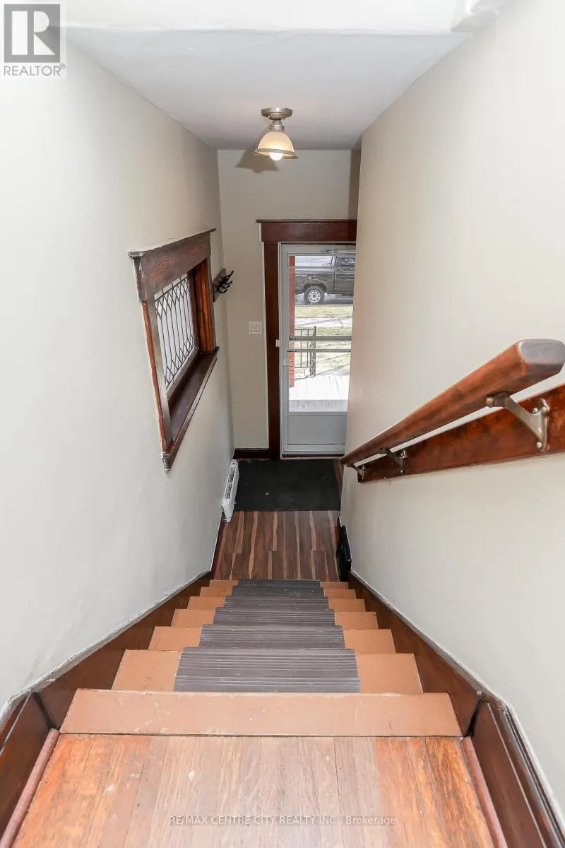 15 WILSON AVENUE