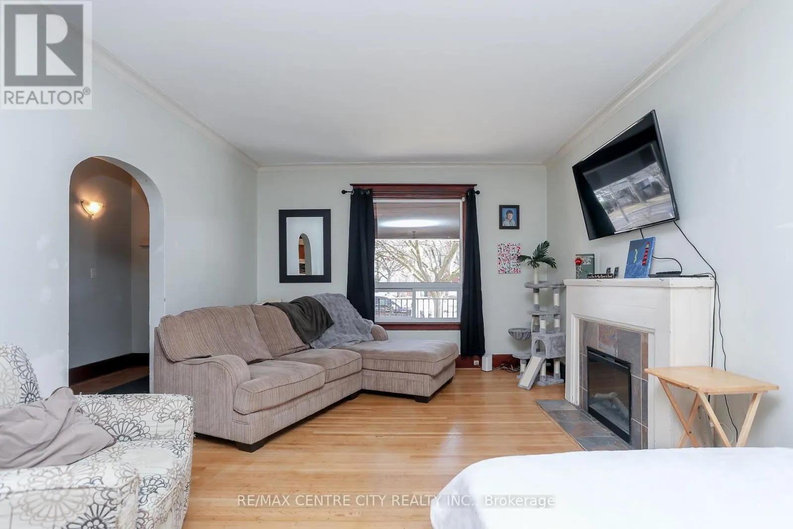 15 WILSON AVENUE