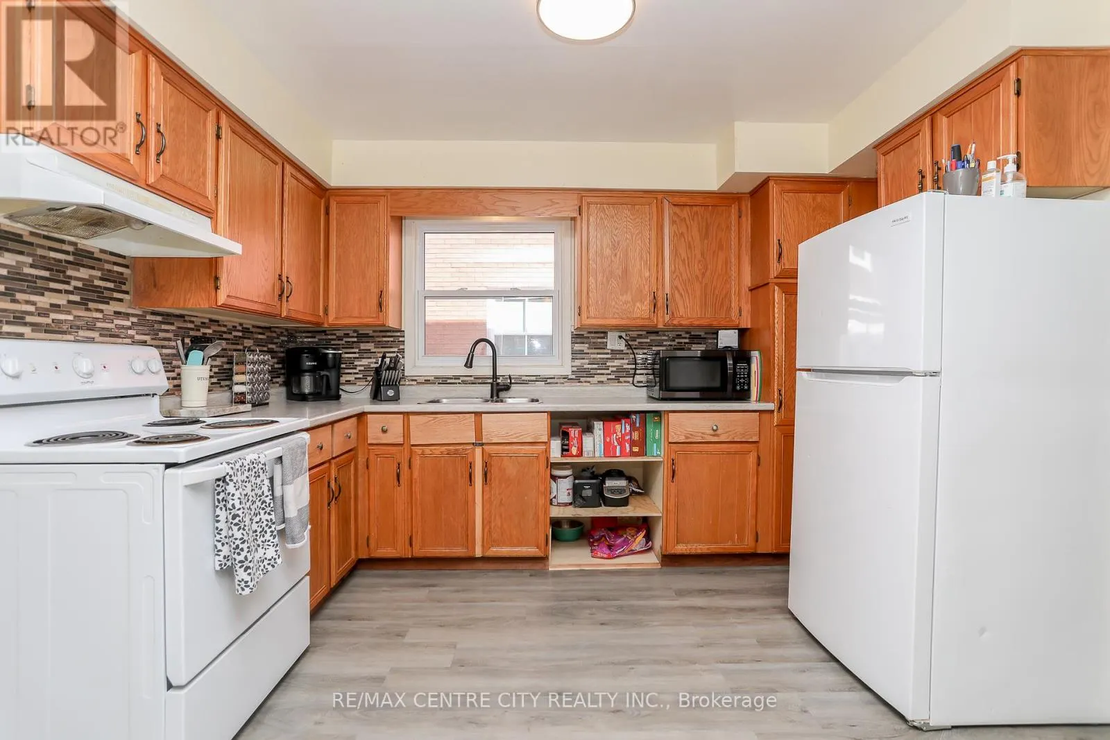 15 WILSON AVENUE