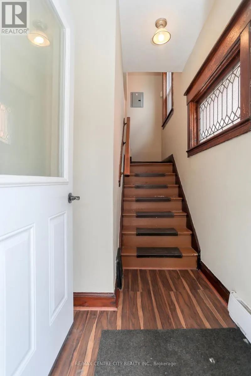 15 WILSON AVENUE