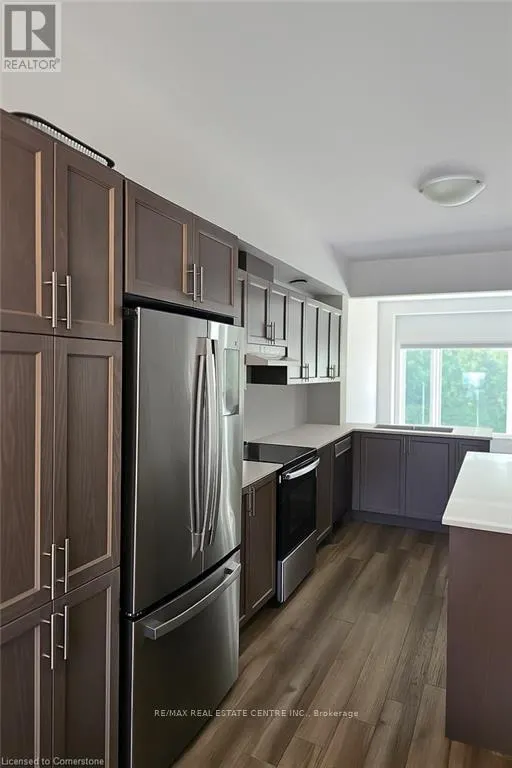 58 - 290 EQUESTRIAN WAY