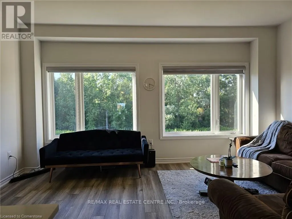 58 - 290 EQUESTRIAN WAY