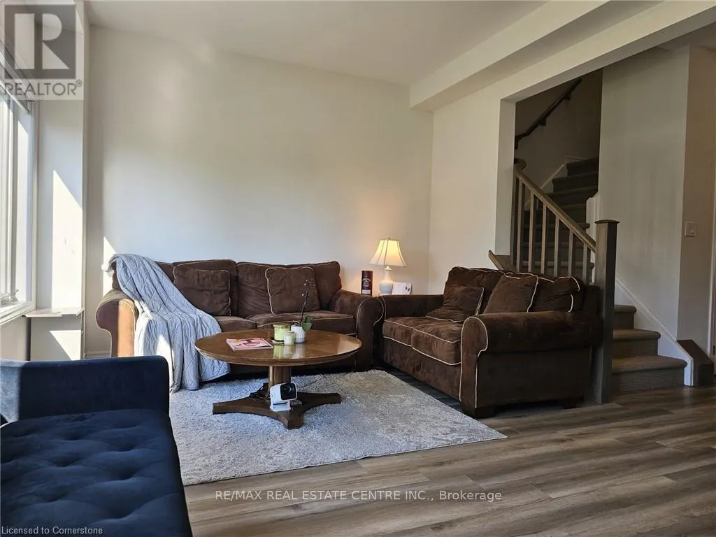 58 - 290 EQUESTRIAN WAY