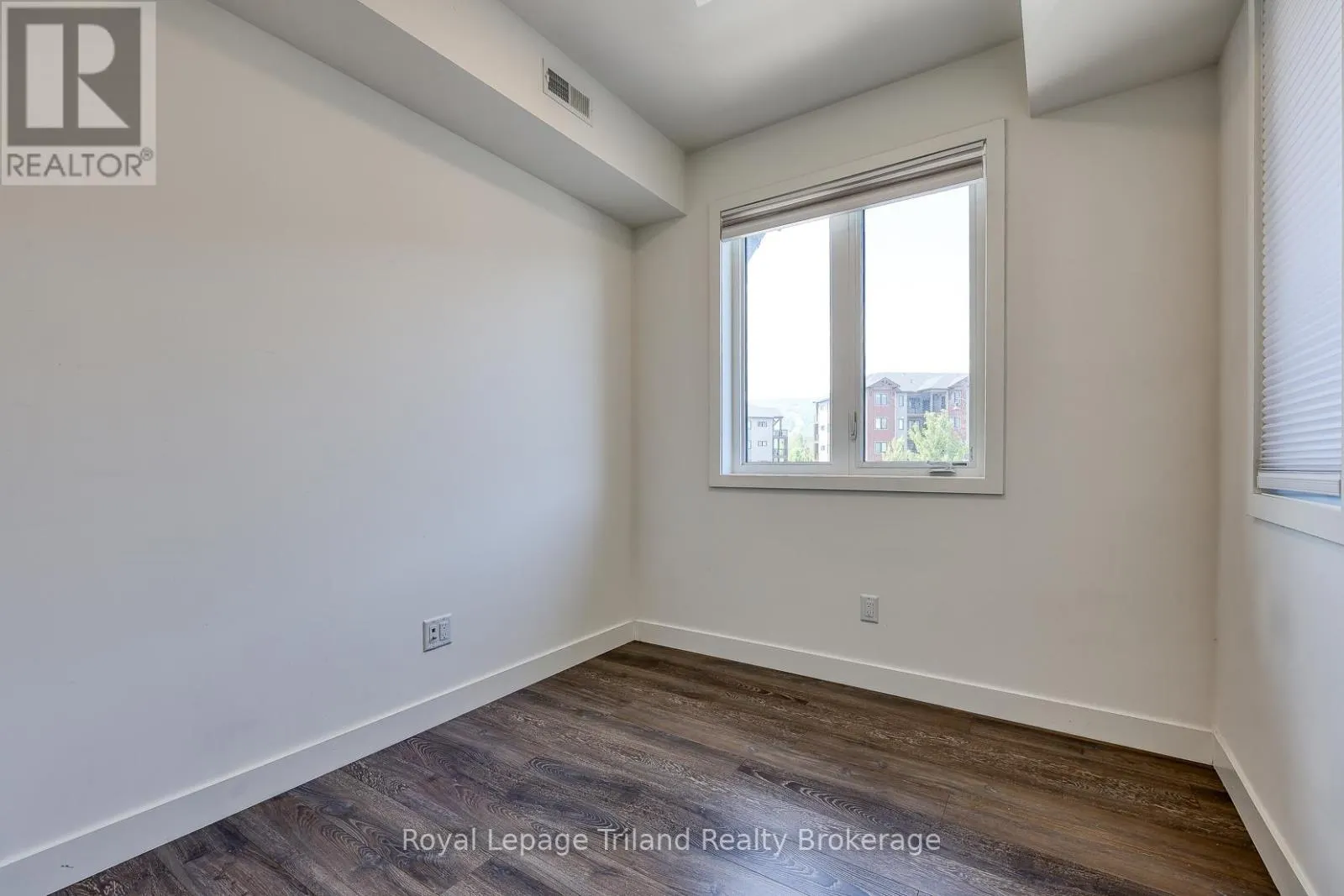 201 - 13 BEAUSOLEIL LANE, #201