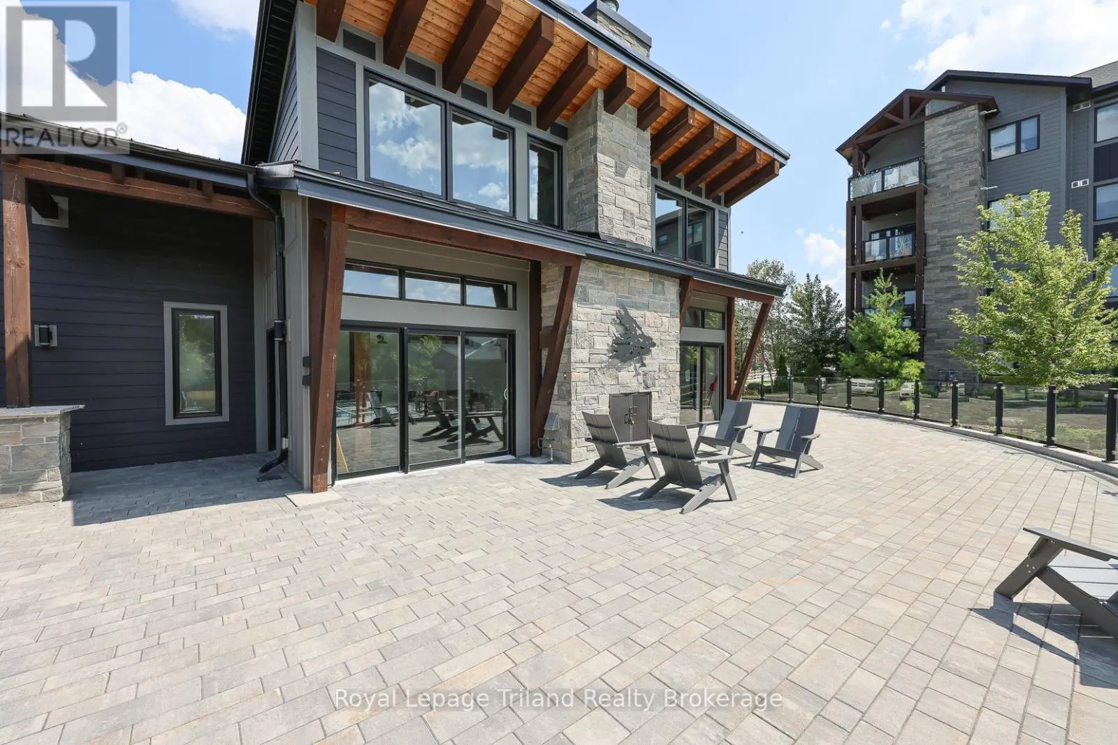 201 - 13 BEAUSOLEIL LANE, #201