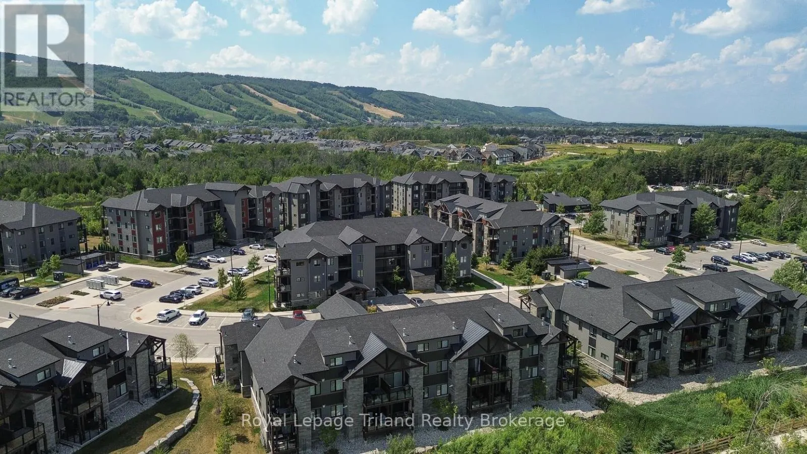 201 - 13 BEAUSOLEIL LANE, #201