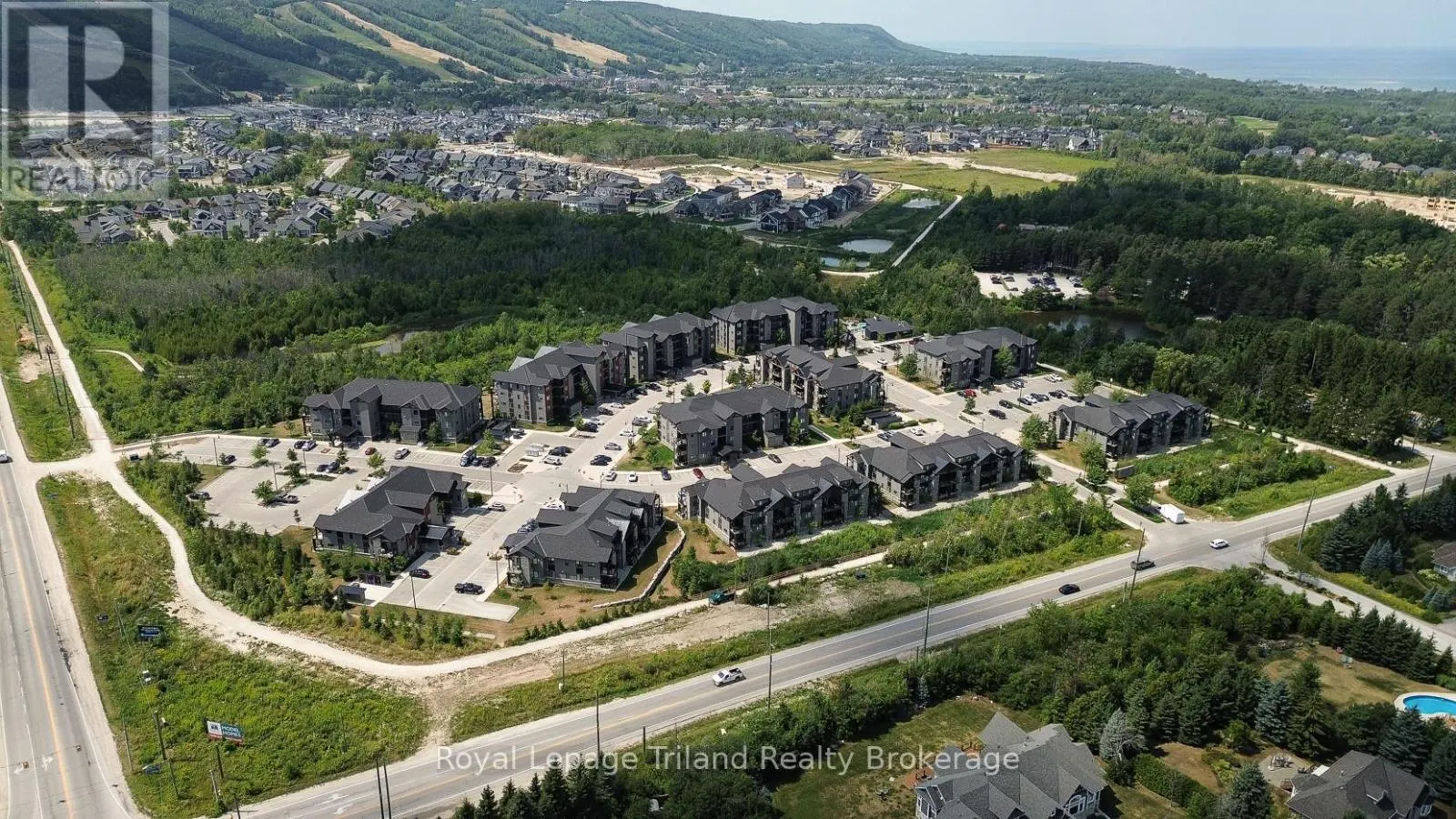 201 - 13 BEAUSOLEIL LANE, #201