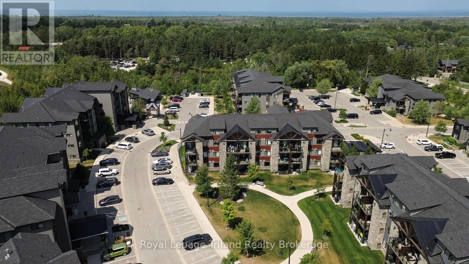 201 - 13 BEAUSOLEIL LANE, #201