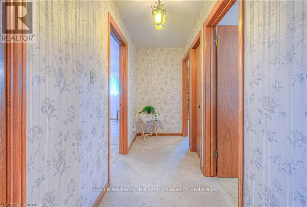 641 BLACK OAK CRESCENT
