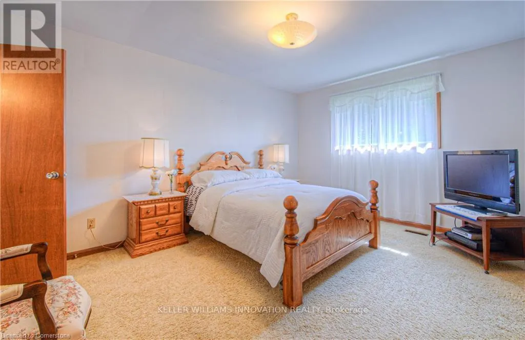 641 BLACK OAK CRESCENT
