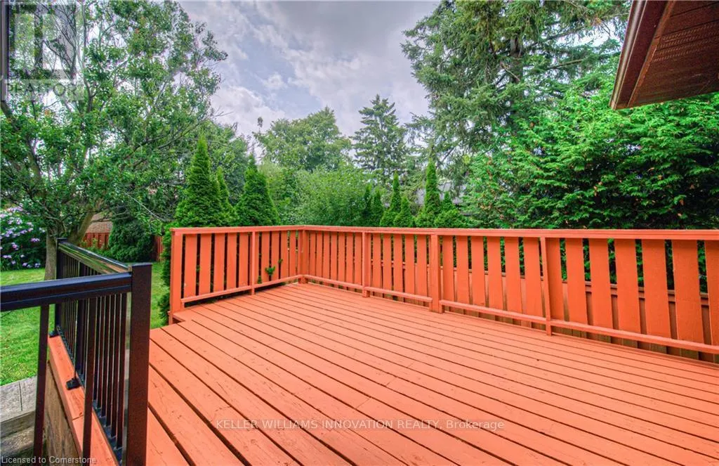 641 BLACK OAK CRESCENT