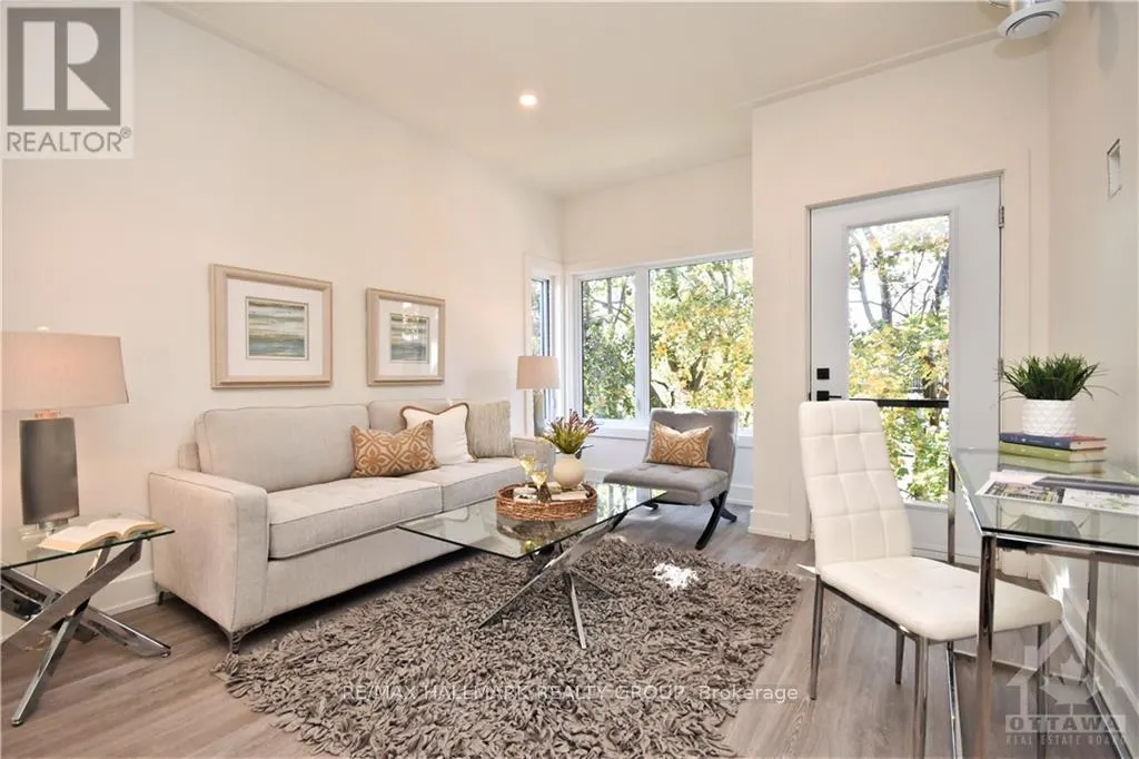 2 - 368 CHAPEL STREET