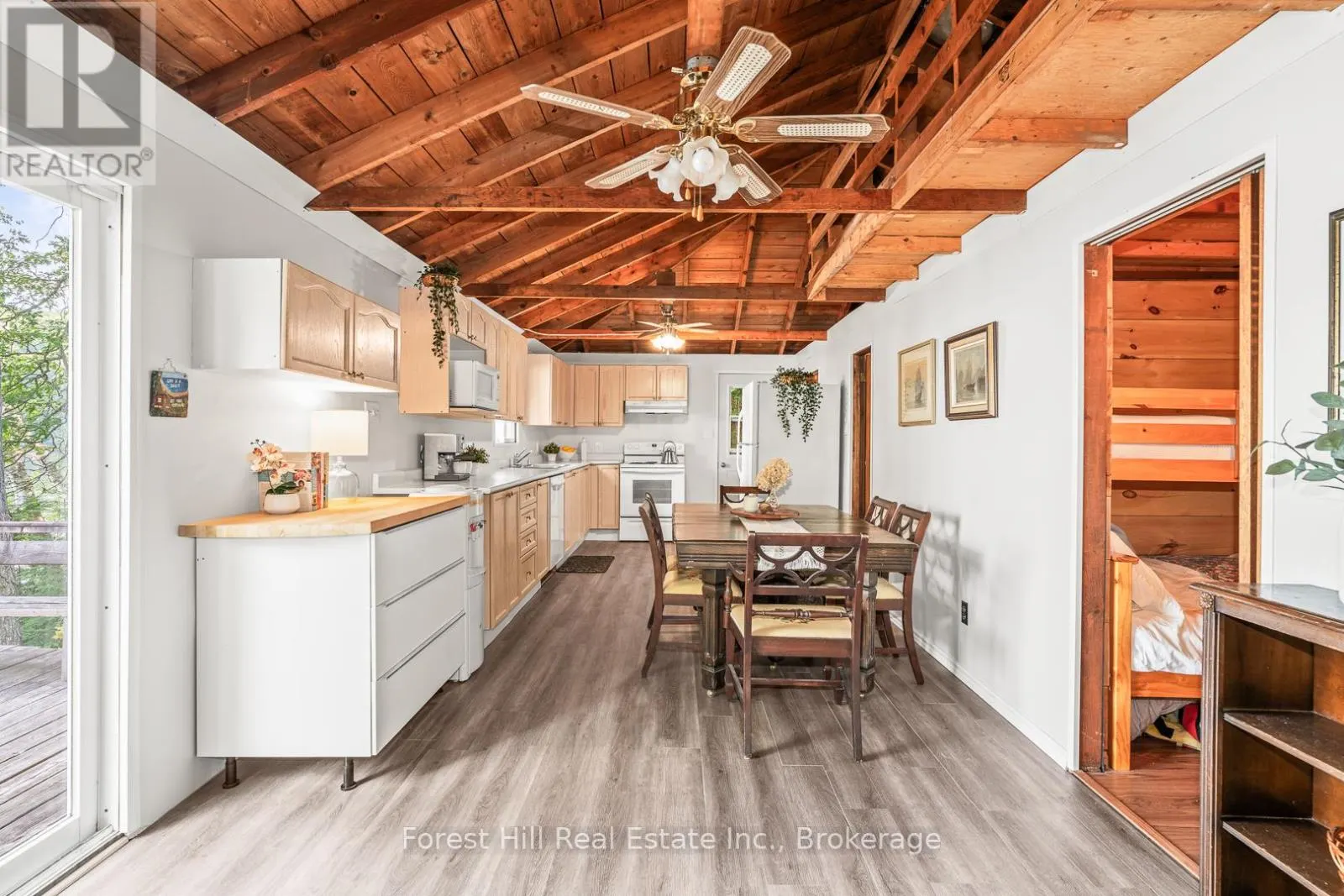 1277 CAUSEWAY DRIVE
