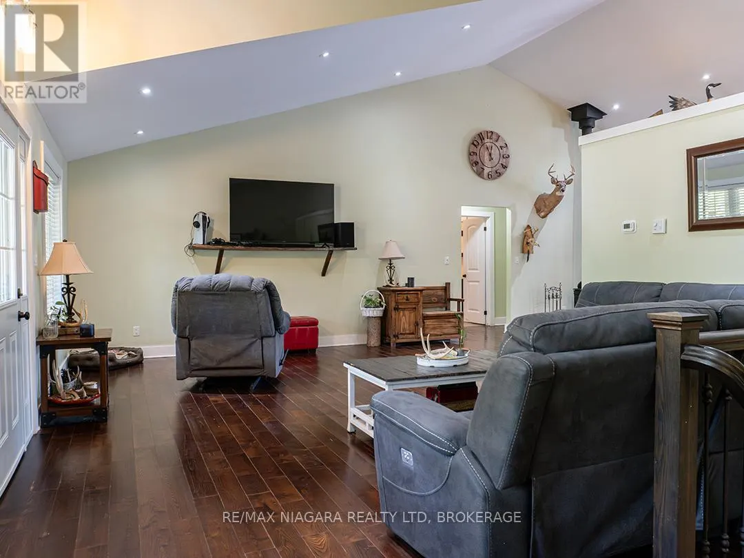3481 TROUP ROAD