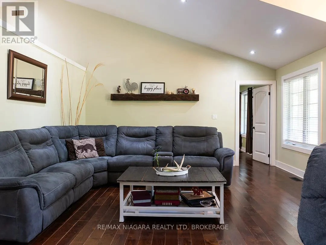 3481 TROUP ROAD