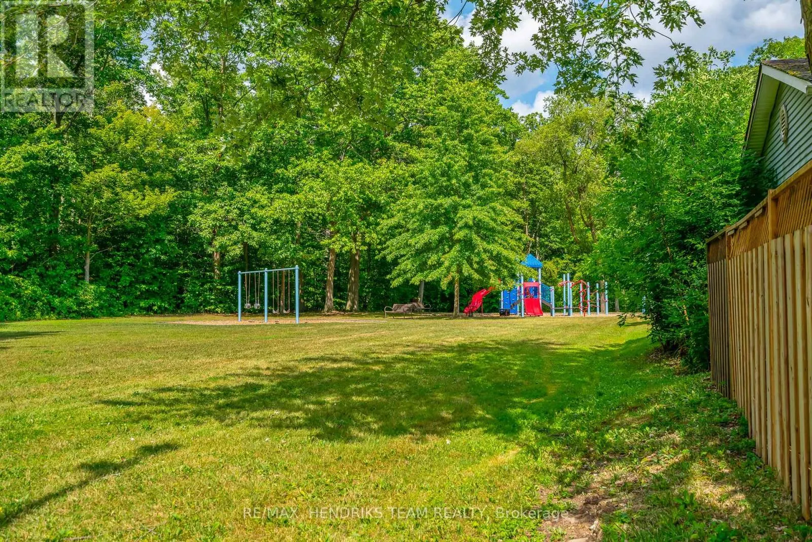 55 LEASIDE DRIVE