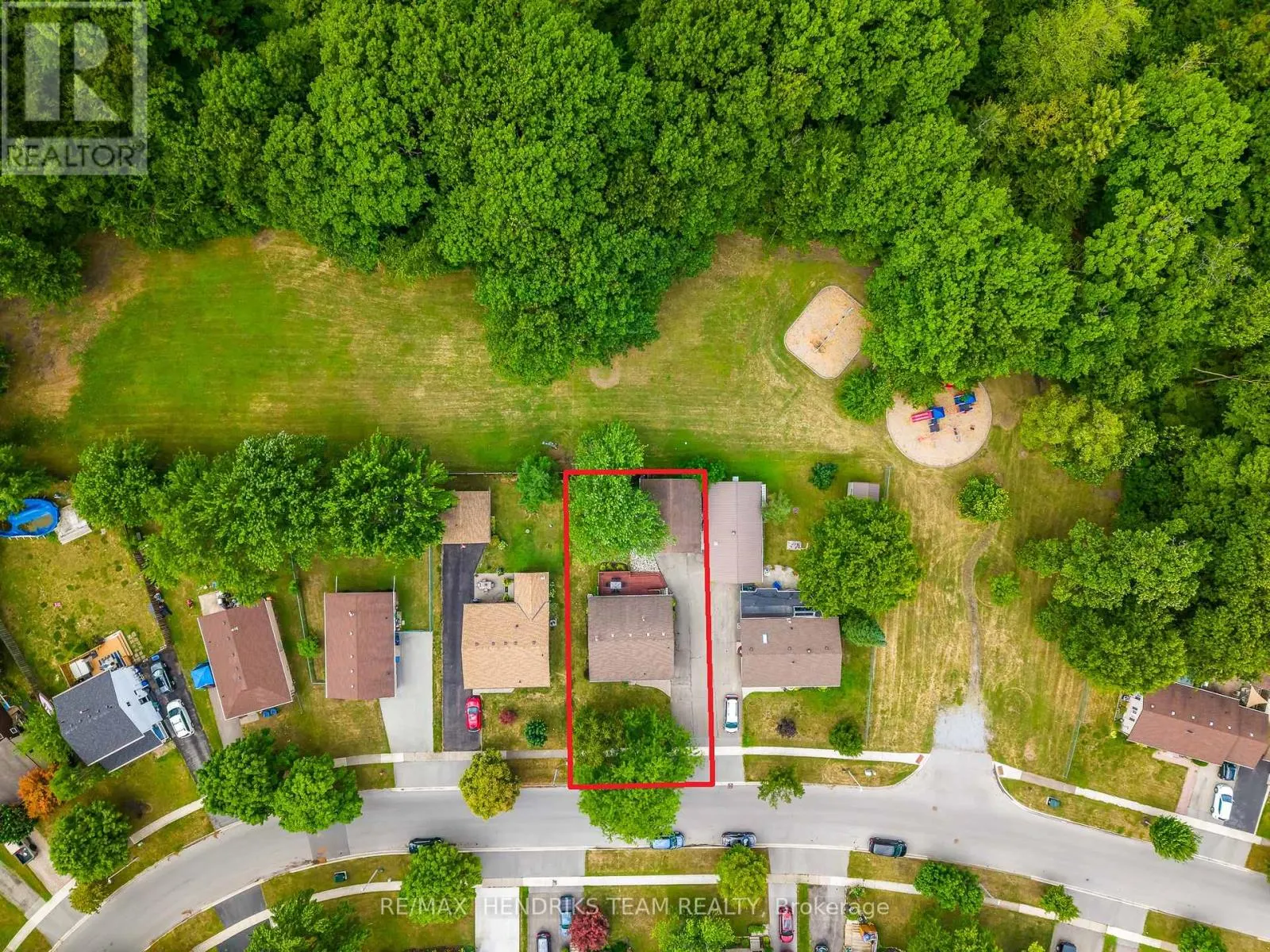 55 LEASIDE DRIVE