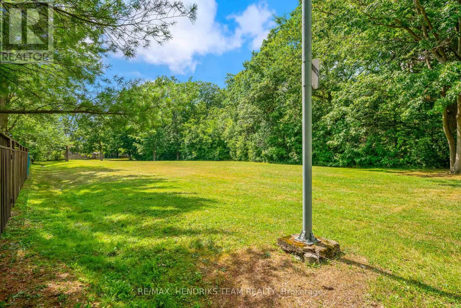55 LEASIDE DRIVE
