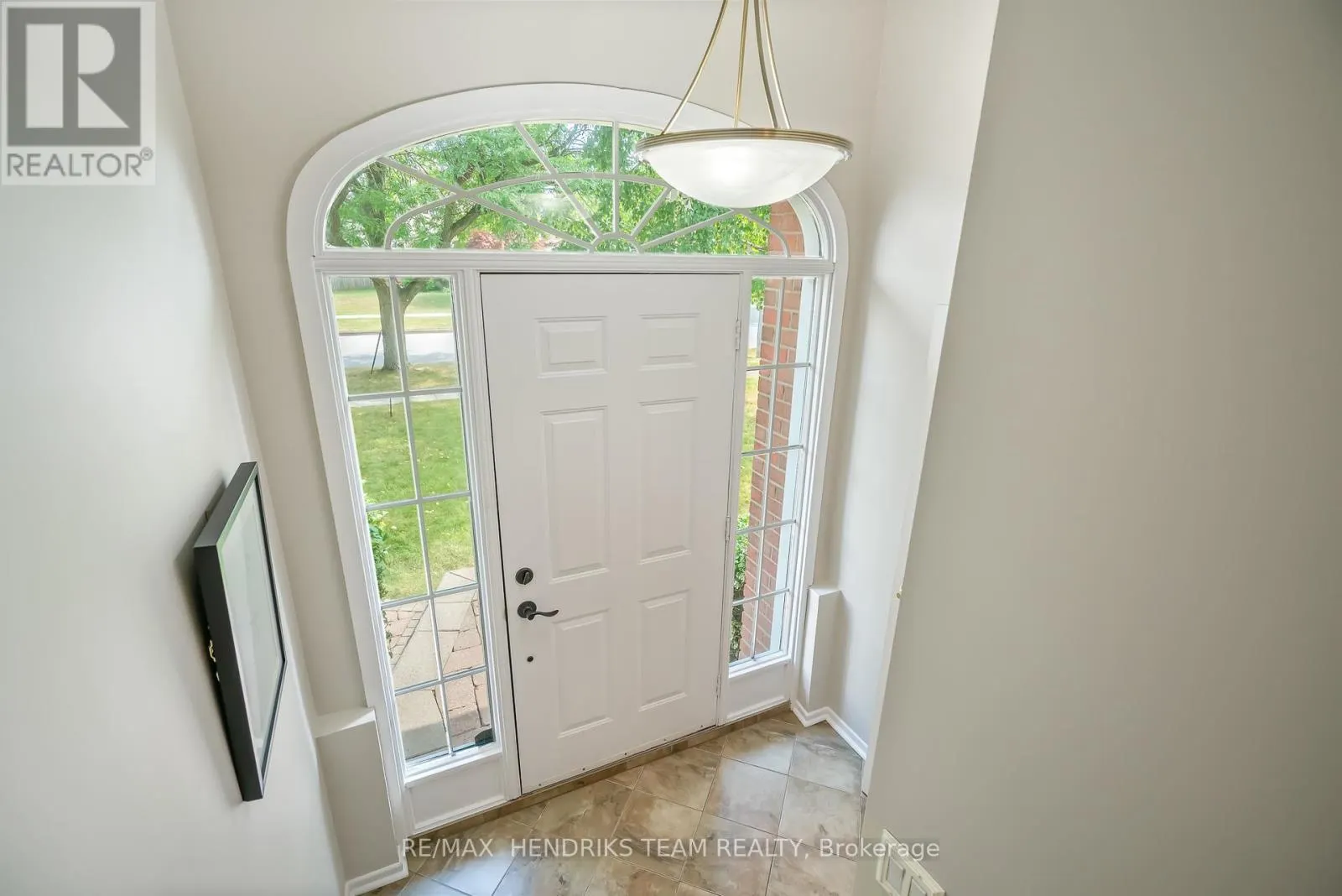 55 LEASIDE DRIVE