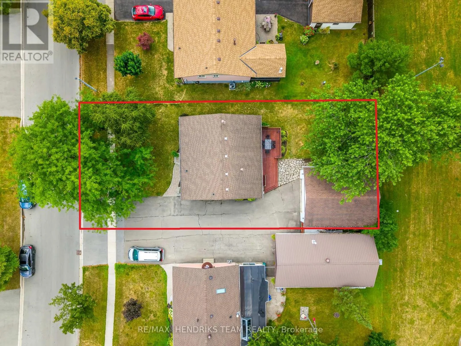 55 LEASIDE DRIVE