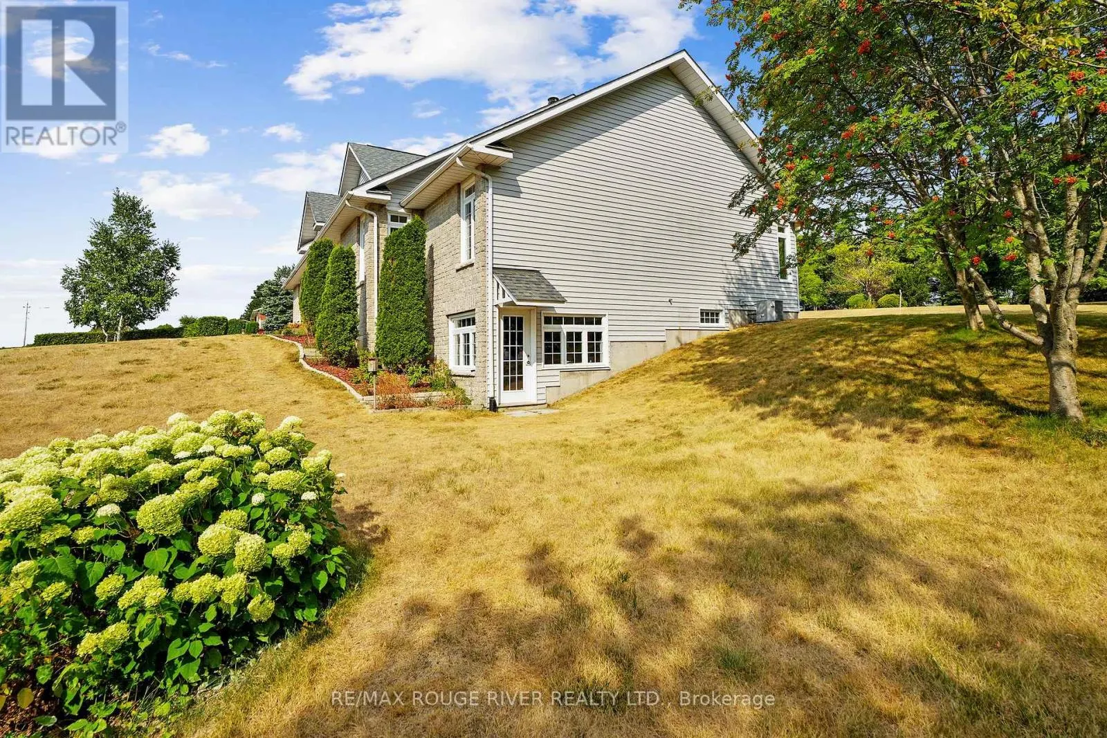 9138 DANFORTH ROAD E