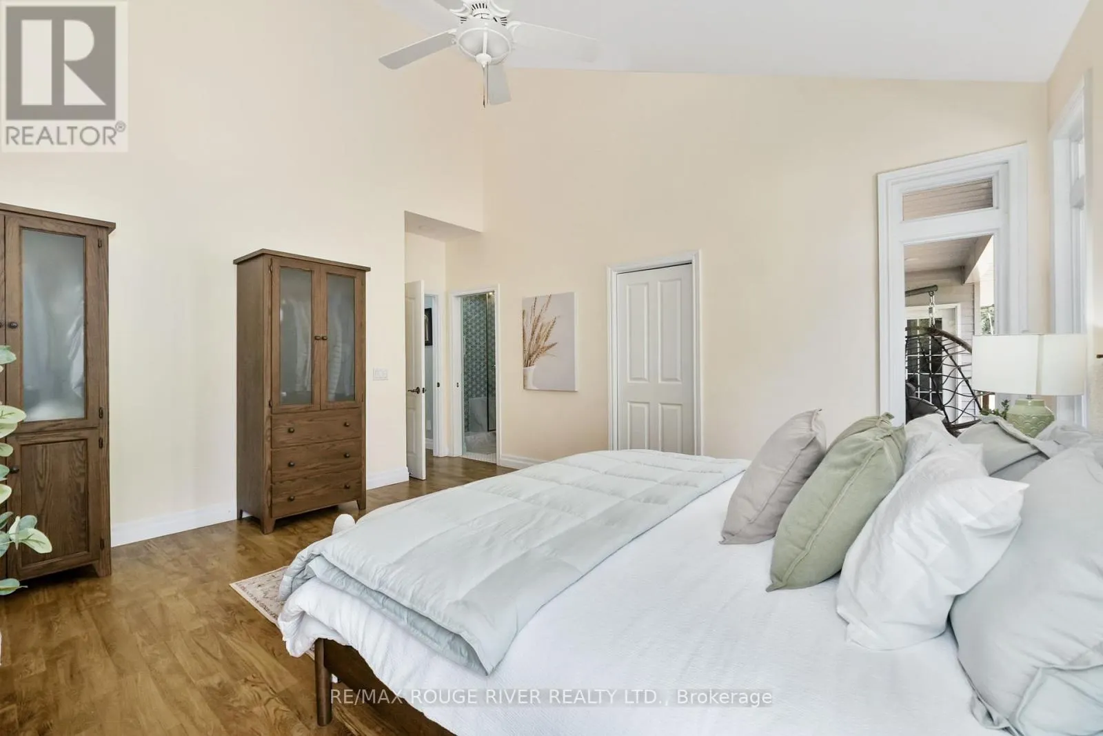9138 DANFORTH ROAD E