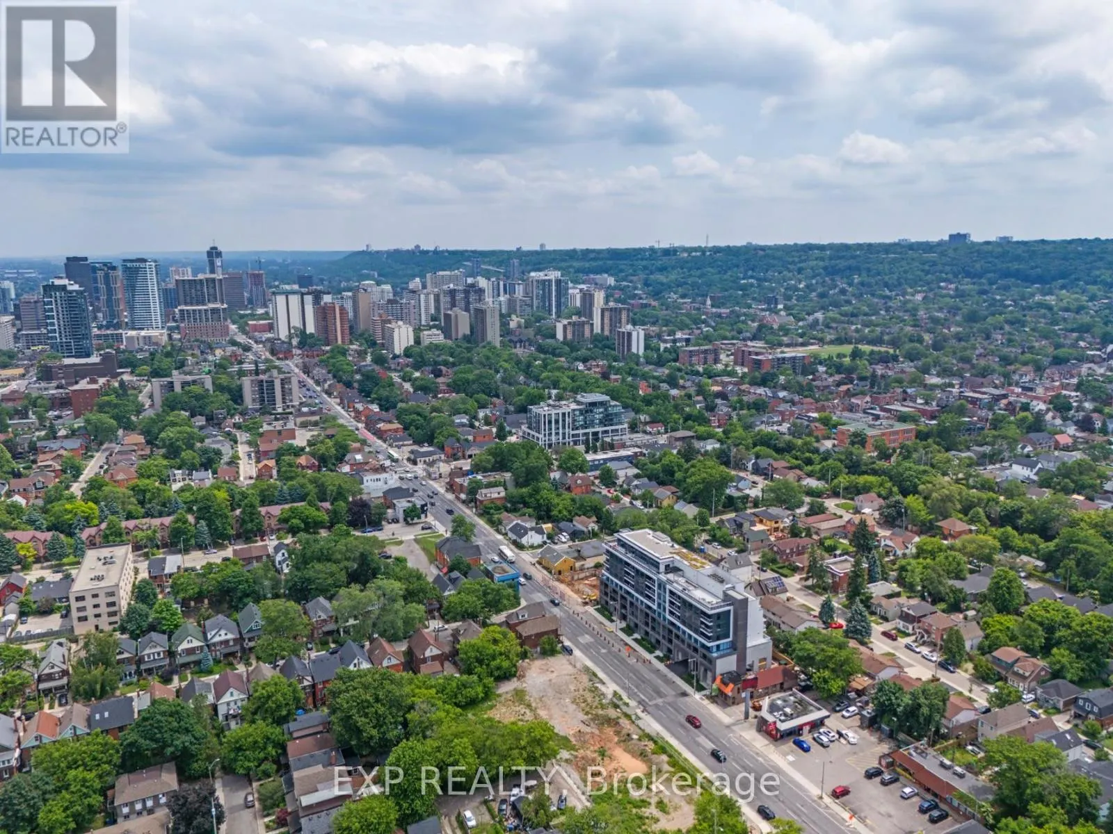514 - 415 MAIN STREET W