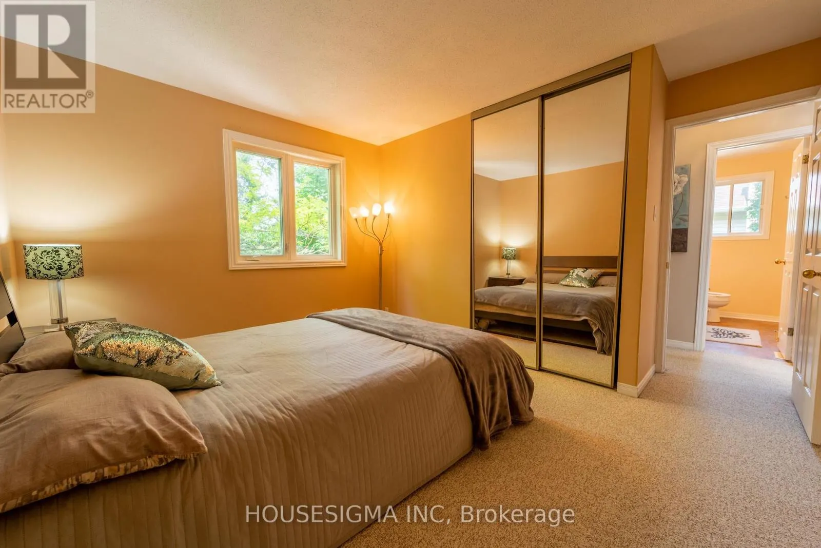 566 FALWYN CRESCENT