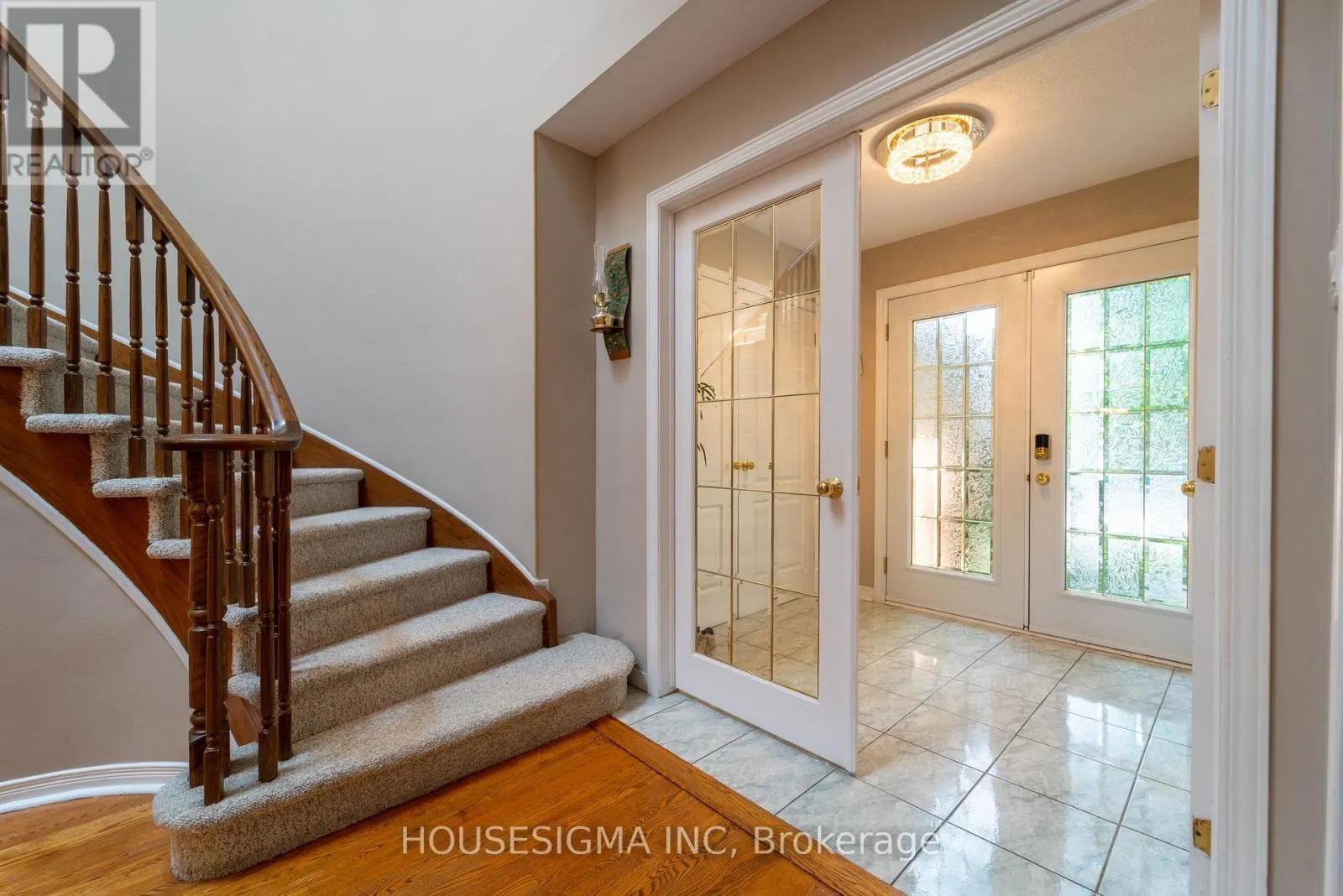 566 FALWYN CRESCENT