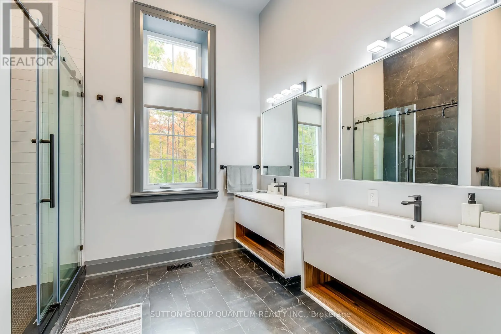6 - 4805 MUSKOKA DISTRICT 169 ROAD