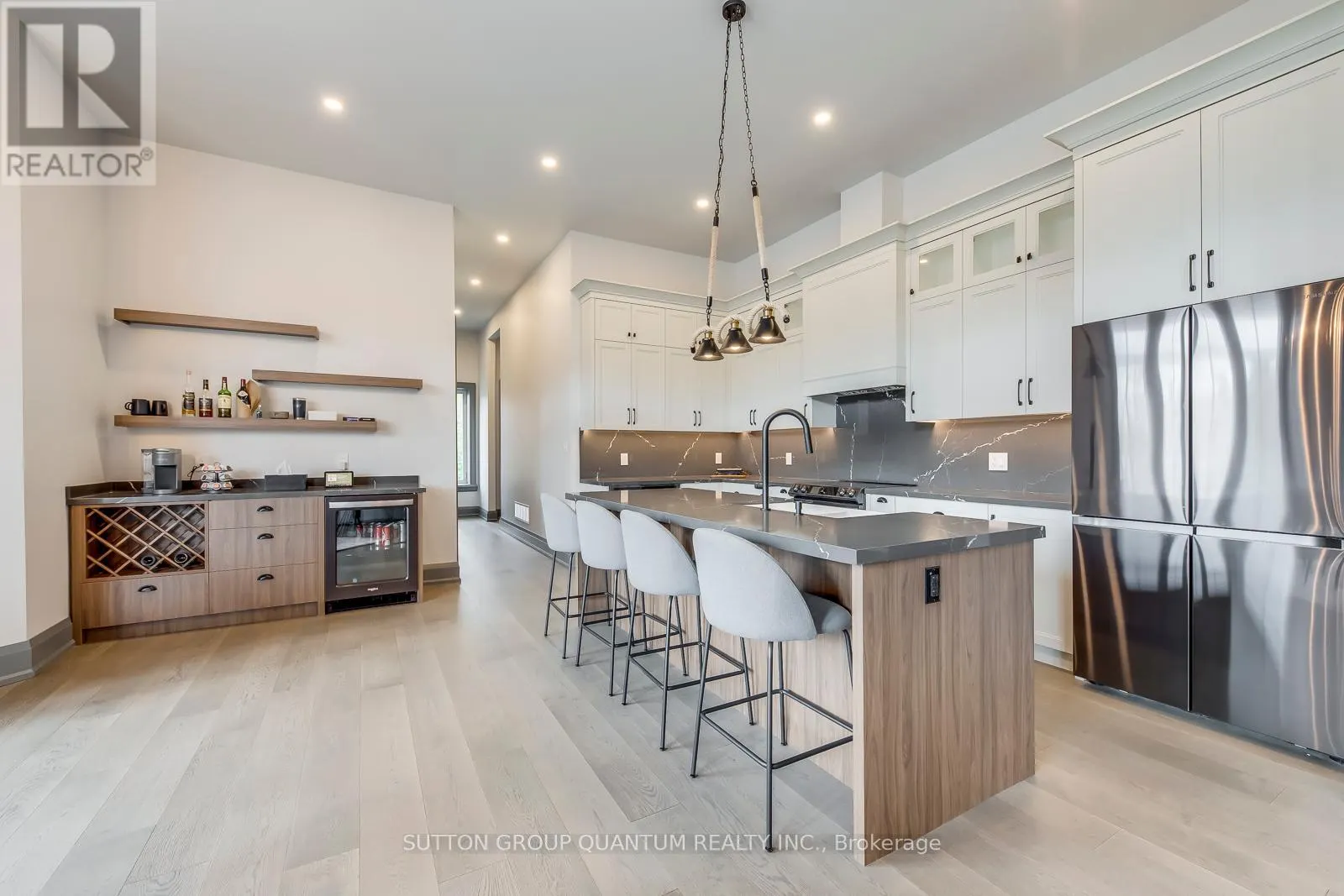 6 - 4805 MUSKOKA DISTRICT 169 ROAD