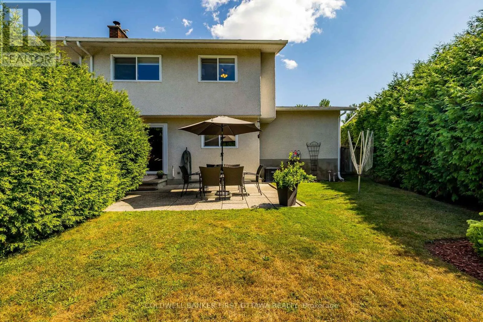 48 DOWNSVIEW CRESCENT