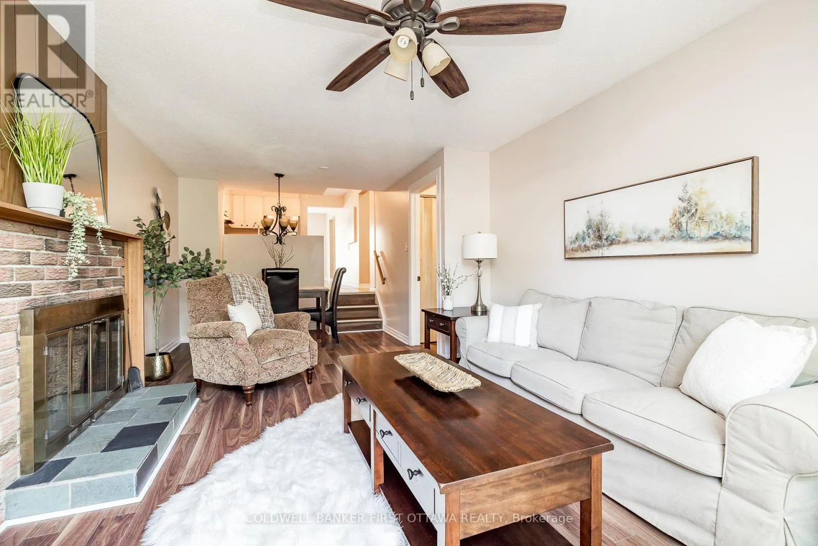 48 DOWNSVIEW CRESCENT