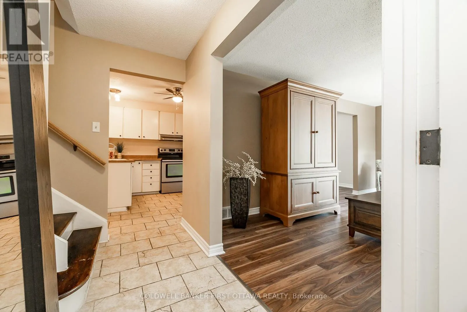 48 DOWNSVIEW CRESCENT