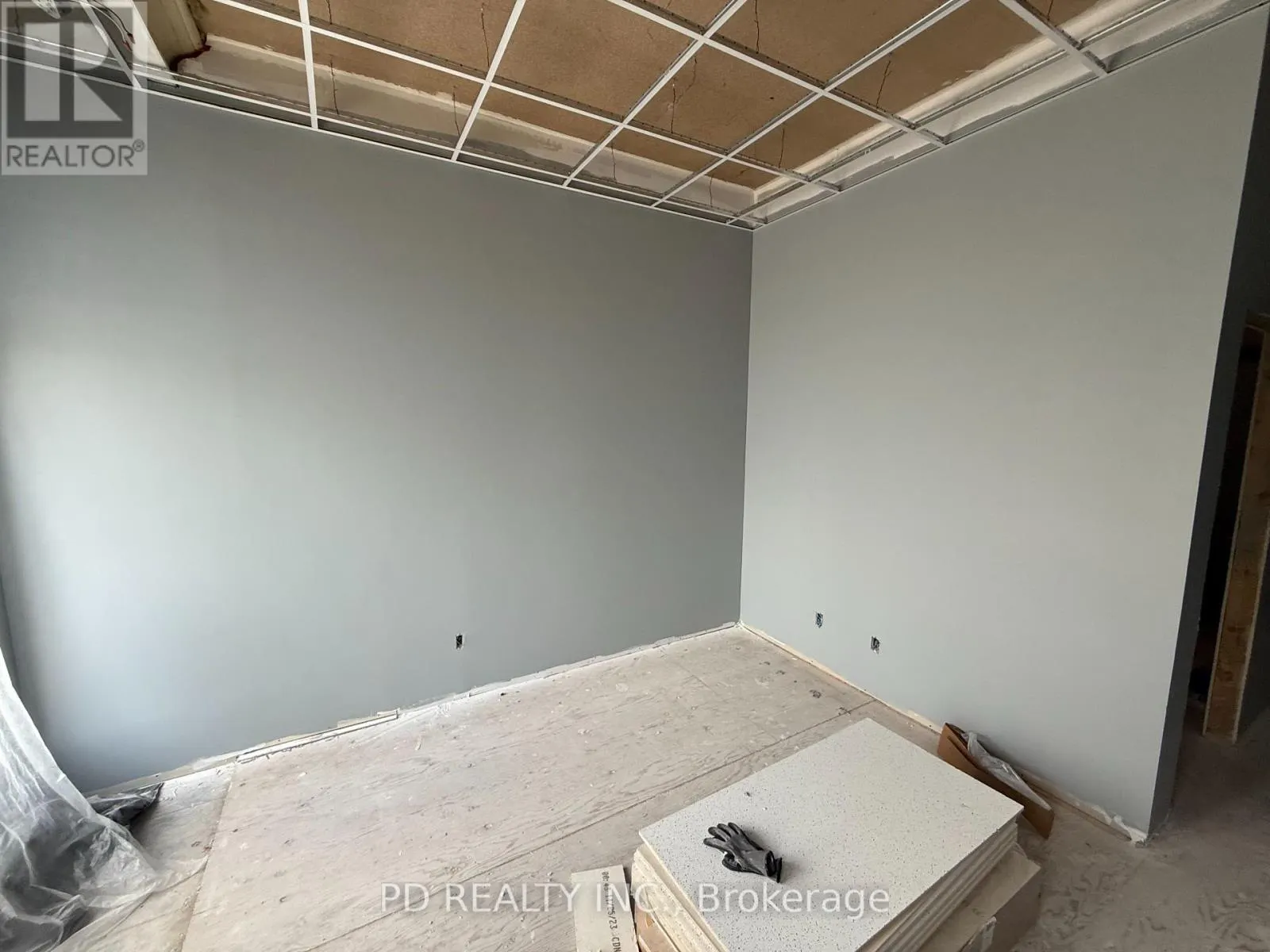 1 - 34-36 KING STREET E, #1