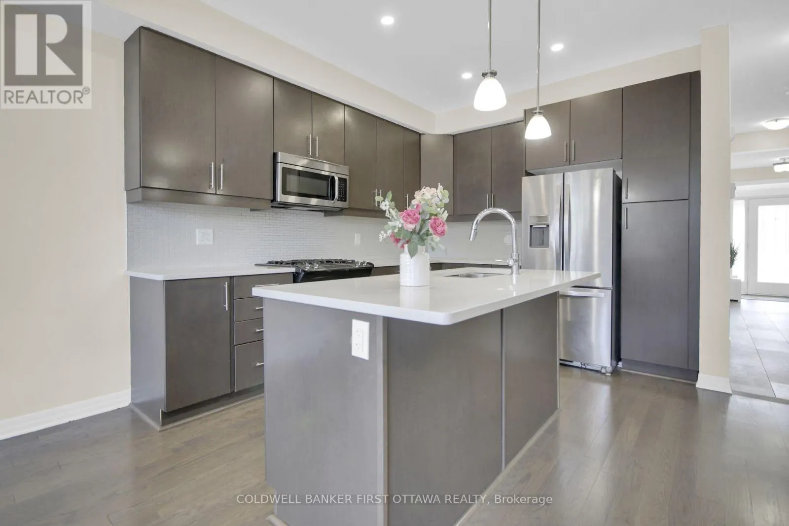 168 HAWKSHAW CRESCENT