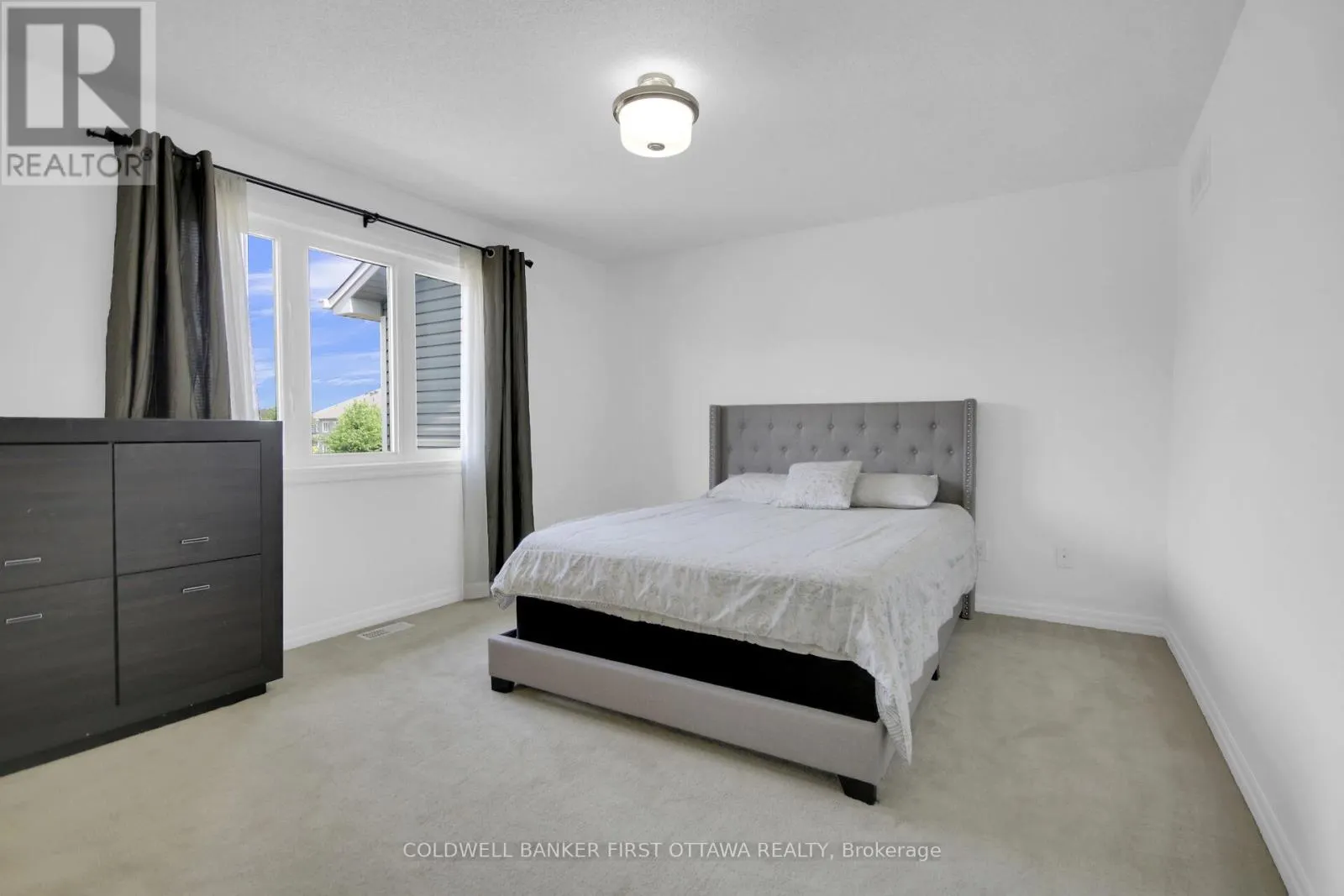 168 HAWKSHAW CRESCENT