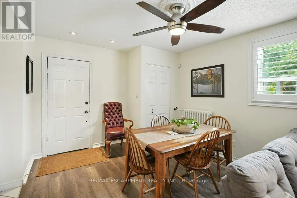 18 - 6 VINELAND AVENUE