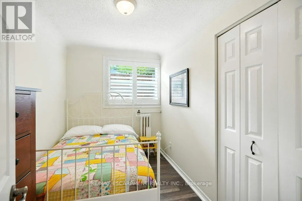18 - 6 VINELAND AVENUE