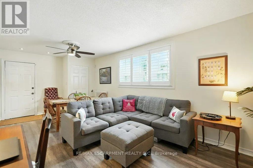 18 - 6 VINELAND AVENUE