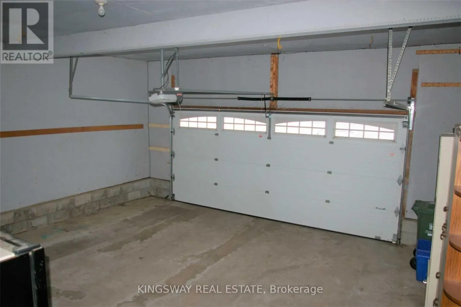 619 MILLGROVE SIDE ROAD