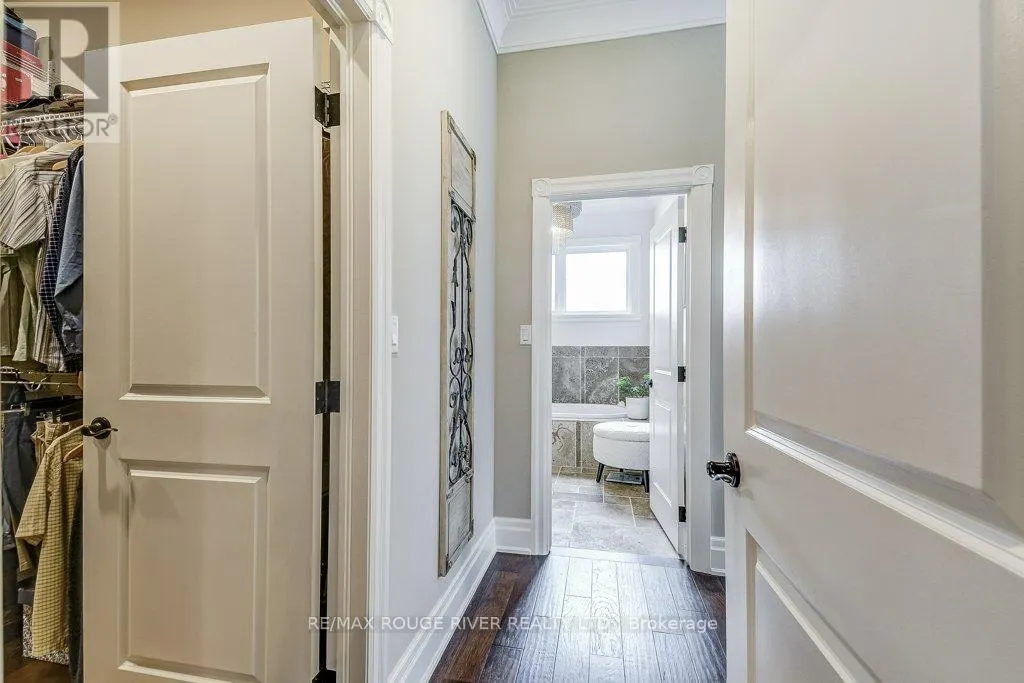 413 NASSAU STREET