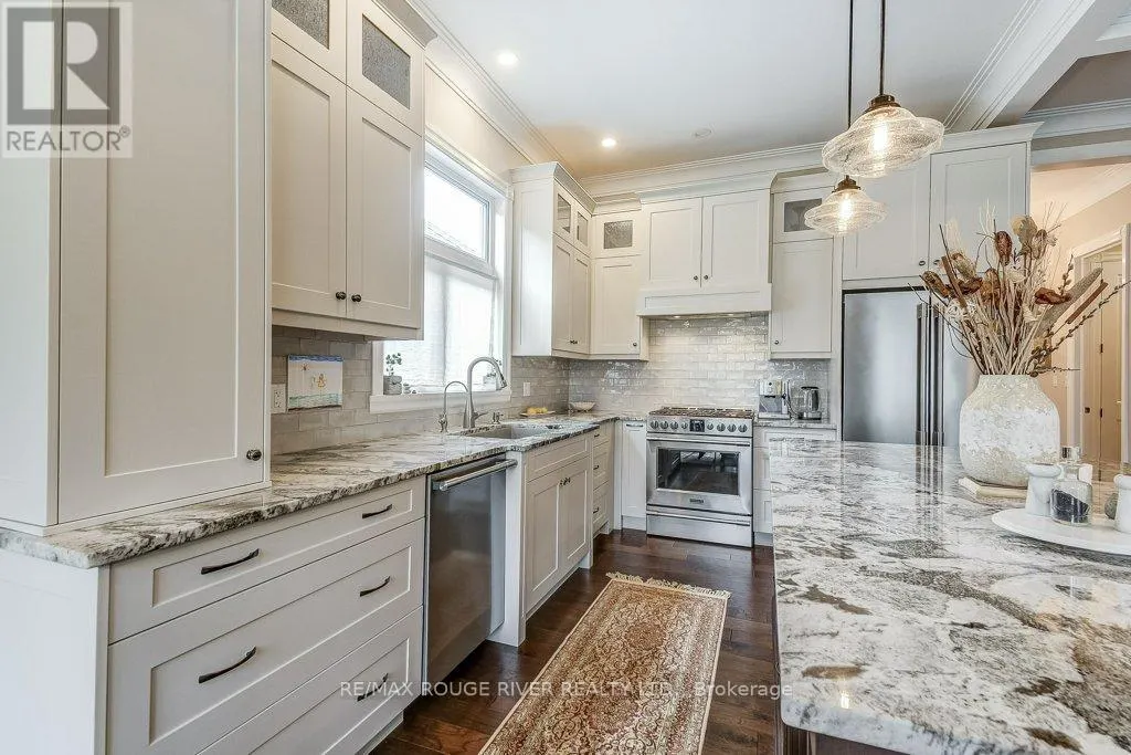 413 NASSAU STREET