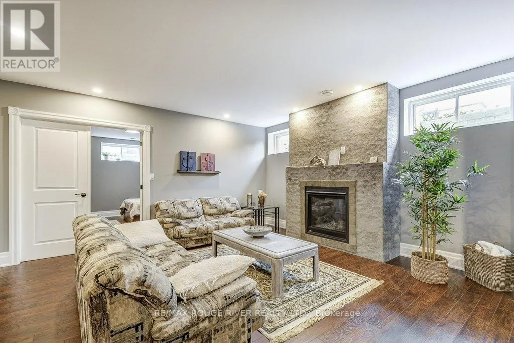 413 NASSAU STREET