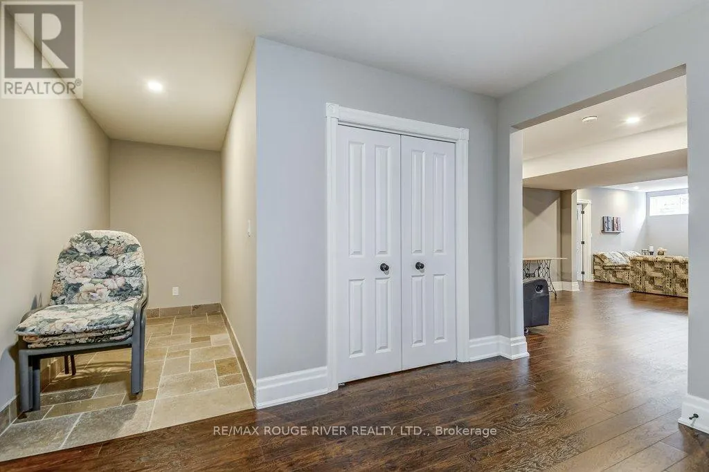 413 NASSAU STREET