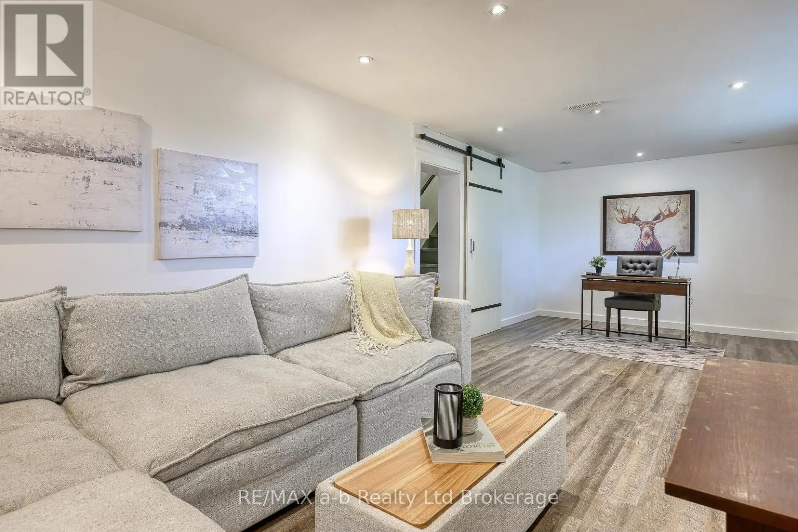 530 HIGHLAND DRIVE