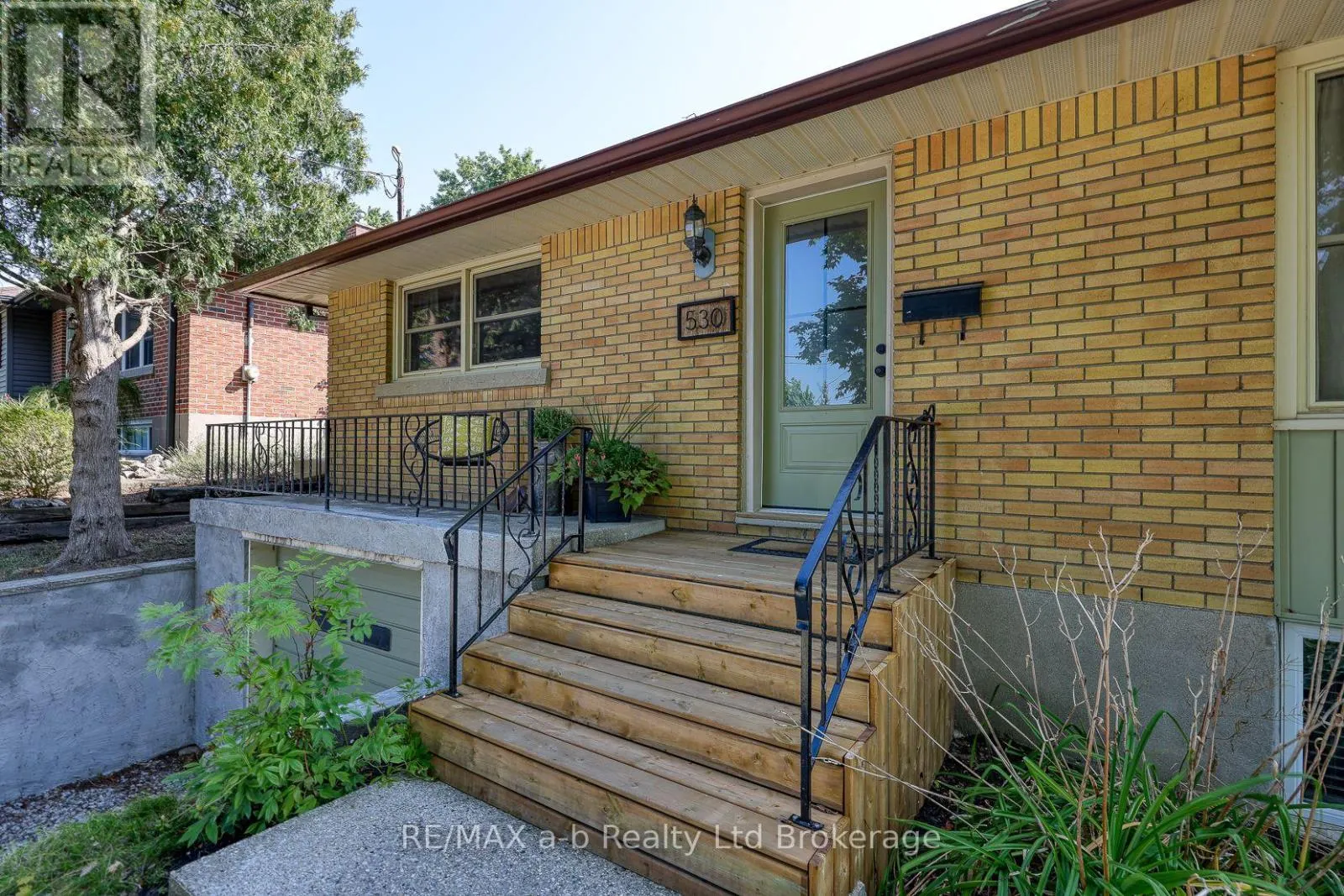 530 HIGHLAND DRIVE