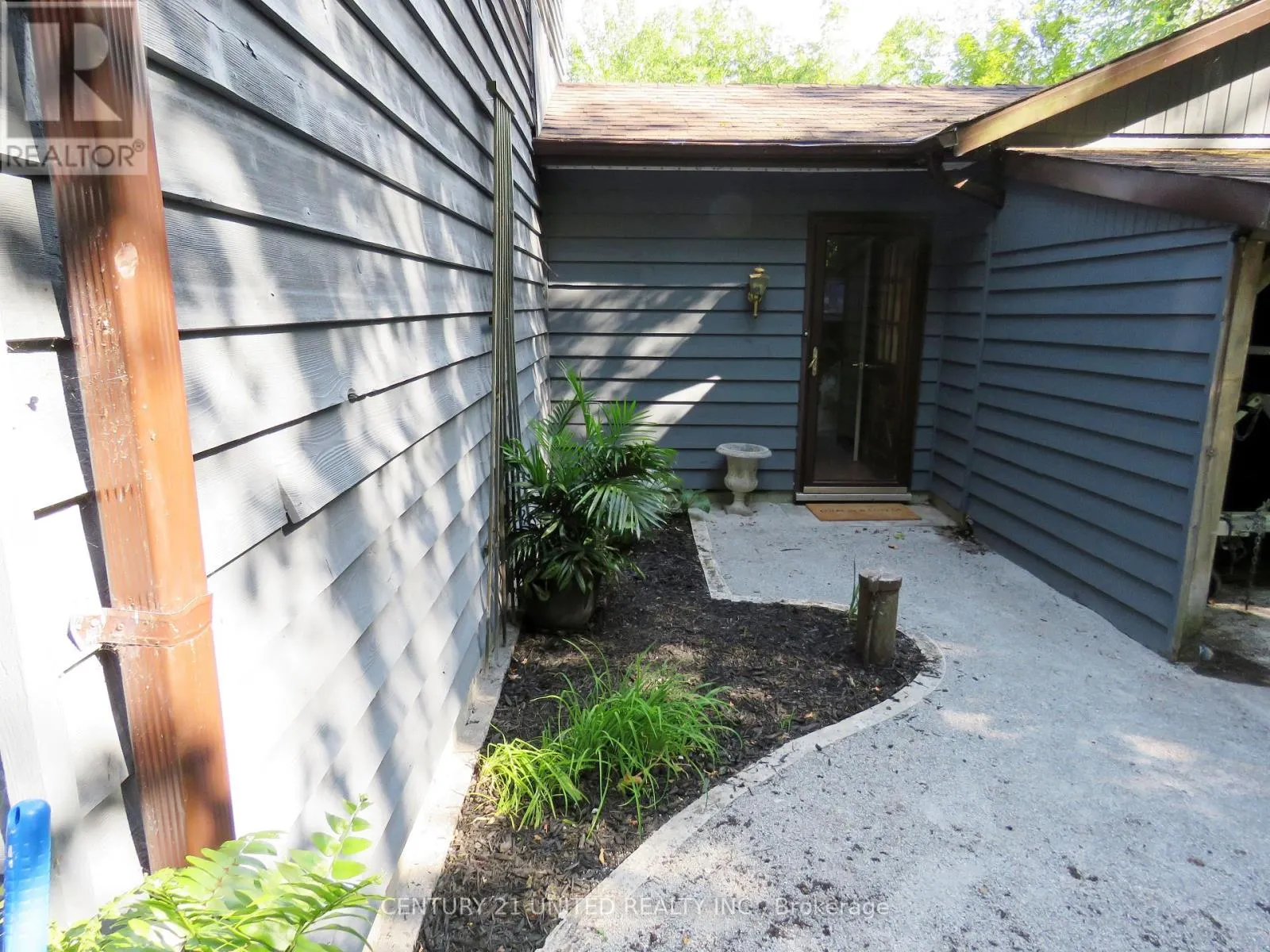 162 TALBOT ROAD