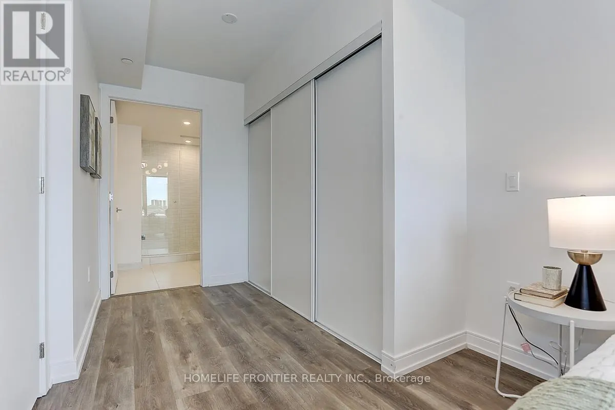 532 - 1 JARVIS STREET