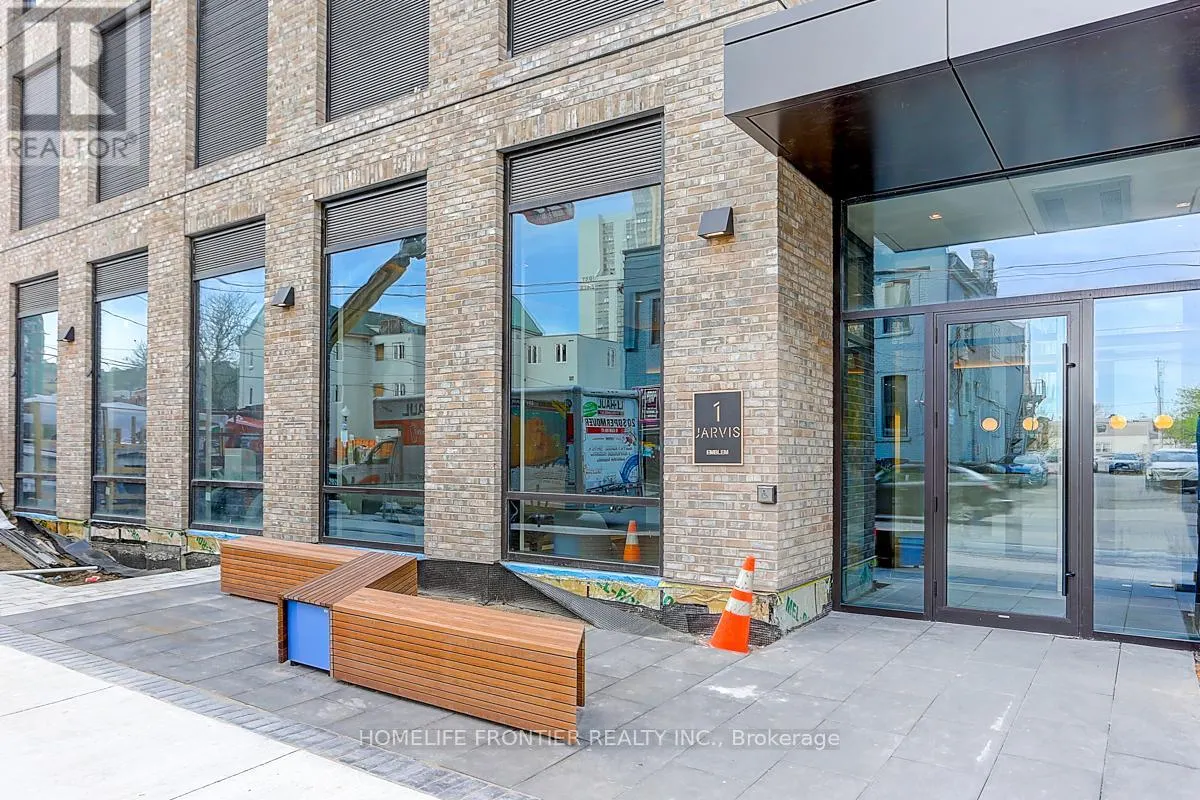 532 - 1 JARVIS STREET